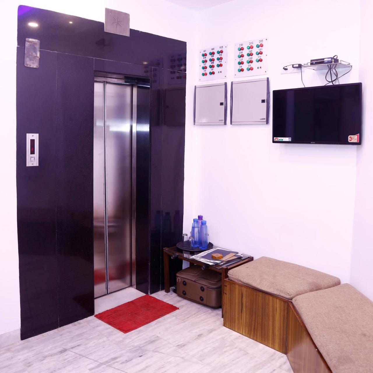Batra Holiday Home - Couple Friendly Stays Дели Экстерьер фото