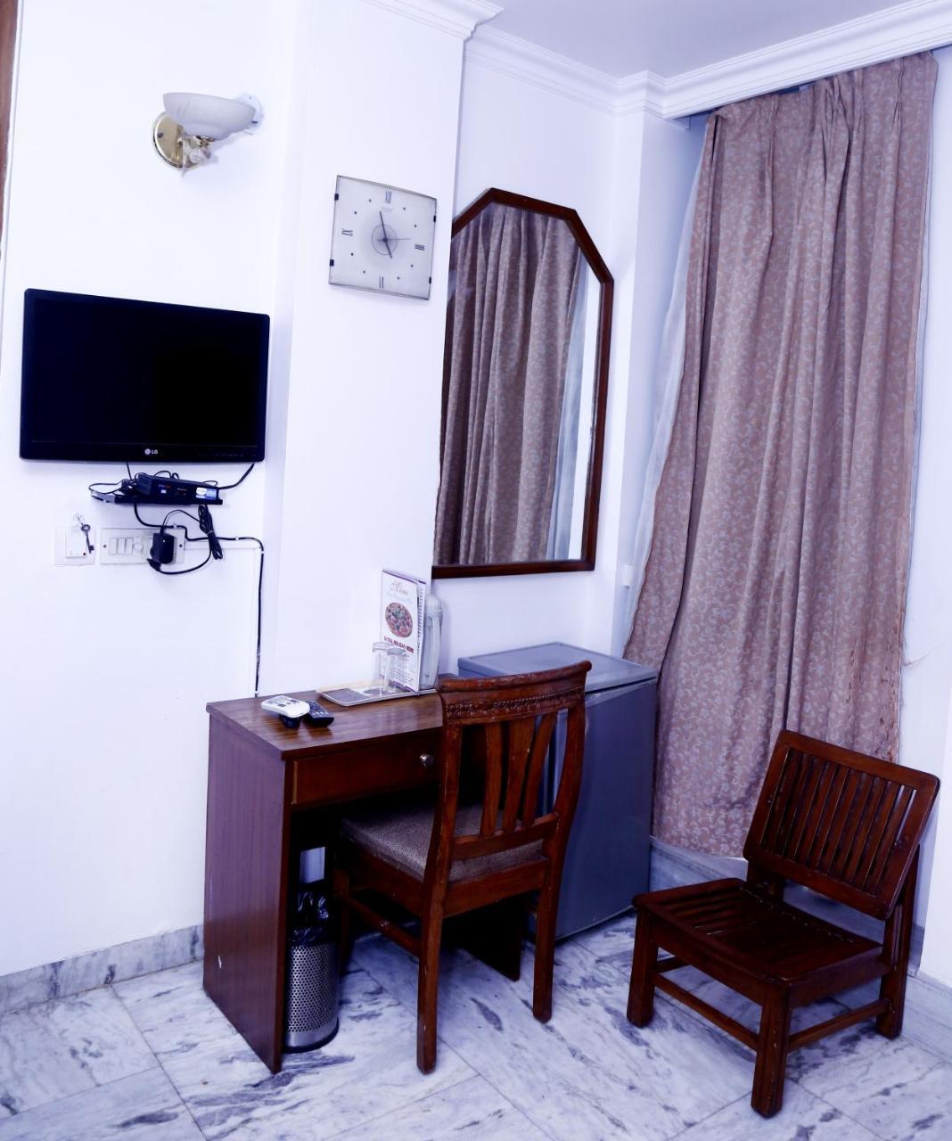 Batra Holiday Home - Couple Friendly Stays Дели Экстерьер фото