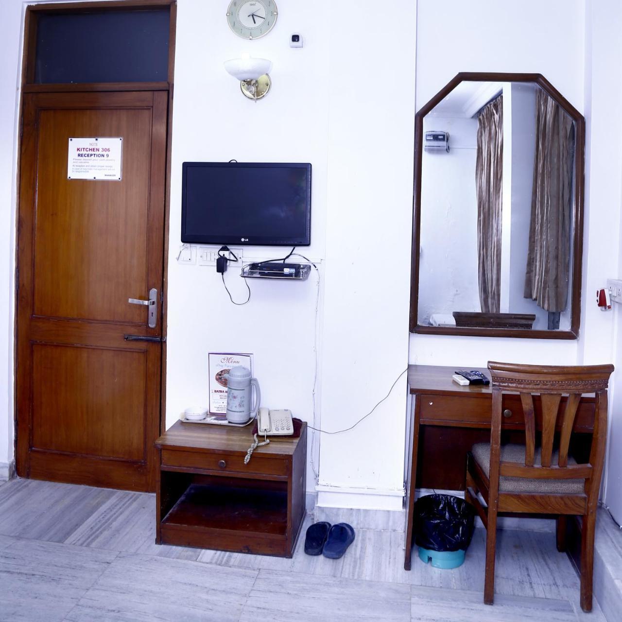 Batra Holiday Home - Couple Friendly Stays Дели Экстерьер фото